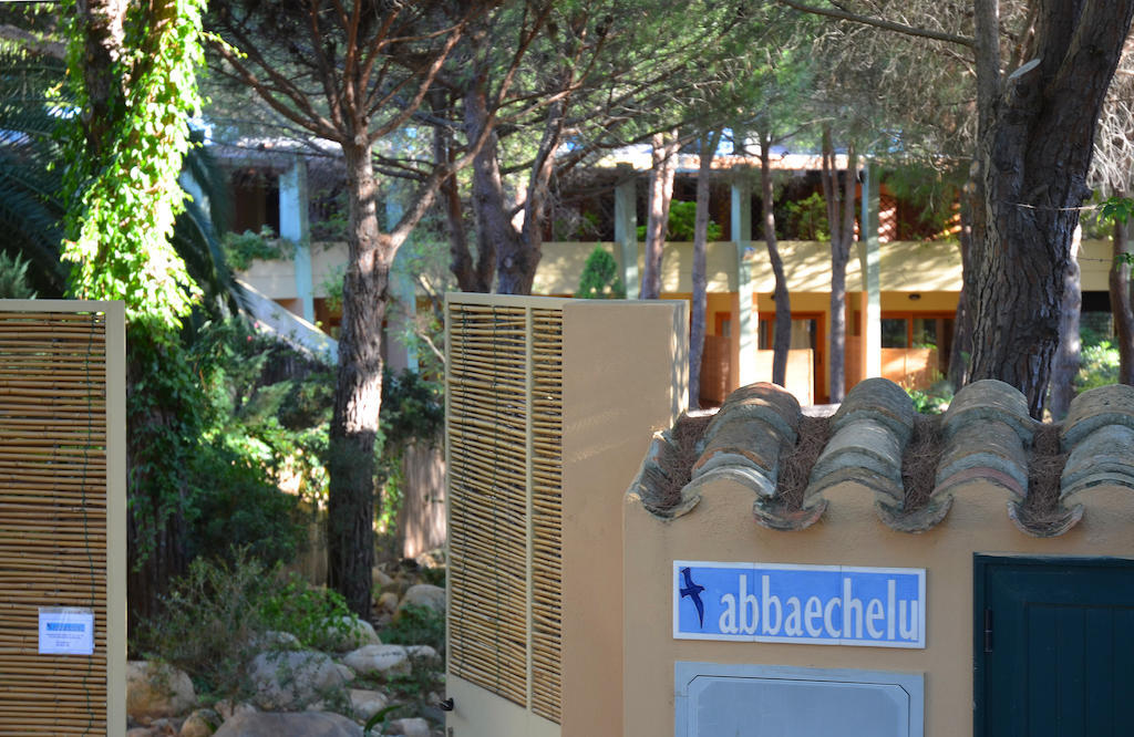 Aparthotel Abbaechelu Santa Margherita di Pula Exterior foto