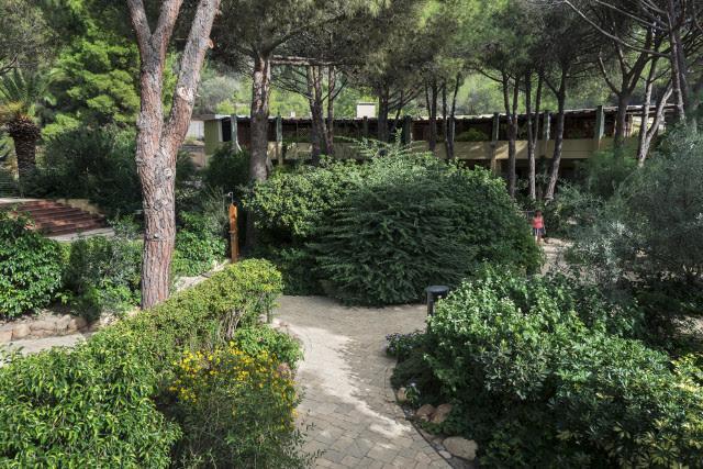 Aparthotel Abbaechelu Santa Margherita di Pula Exterior foto